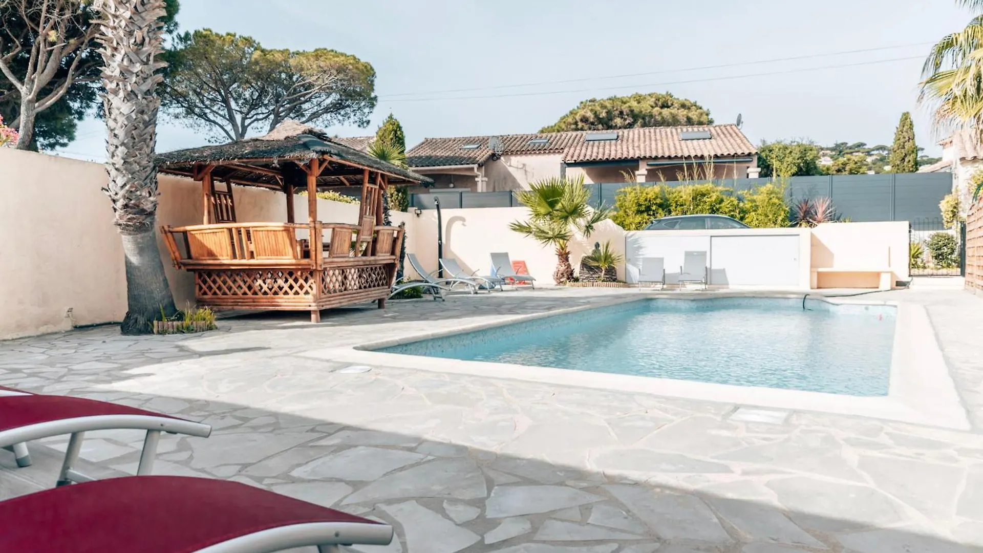 Reve D'Azur, 2 Chambres, Maison Julia En Bord De Mer A La Nartelle, Piscine Partagee, Parking & Terrasse Bbq, Wifi Et Draps Inclus Plage A Pied Sainte-Maxime Dom wakacyjny