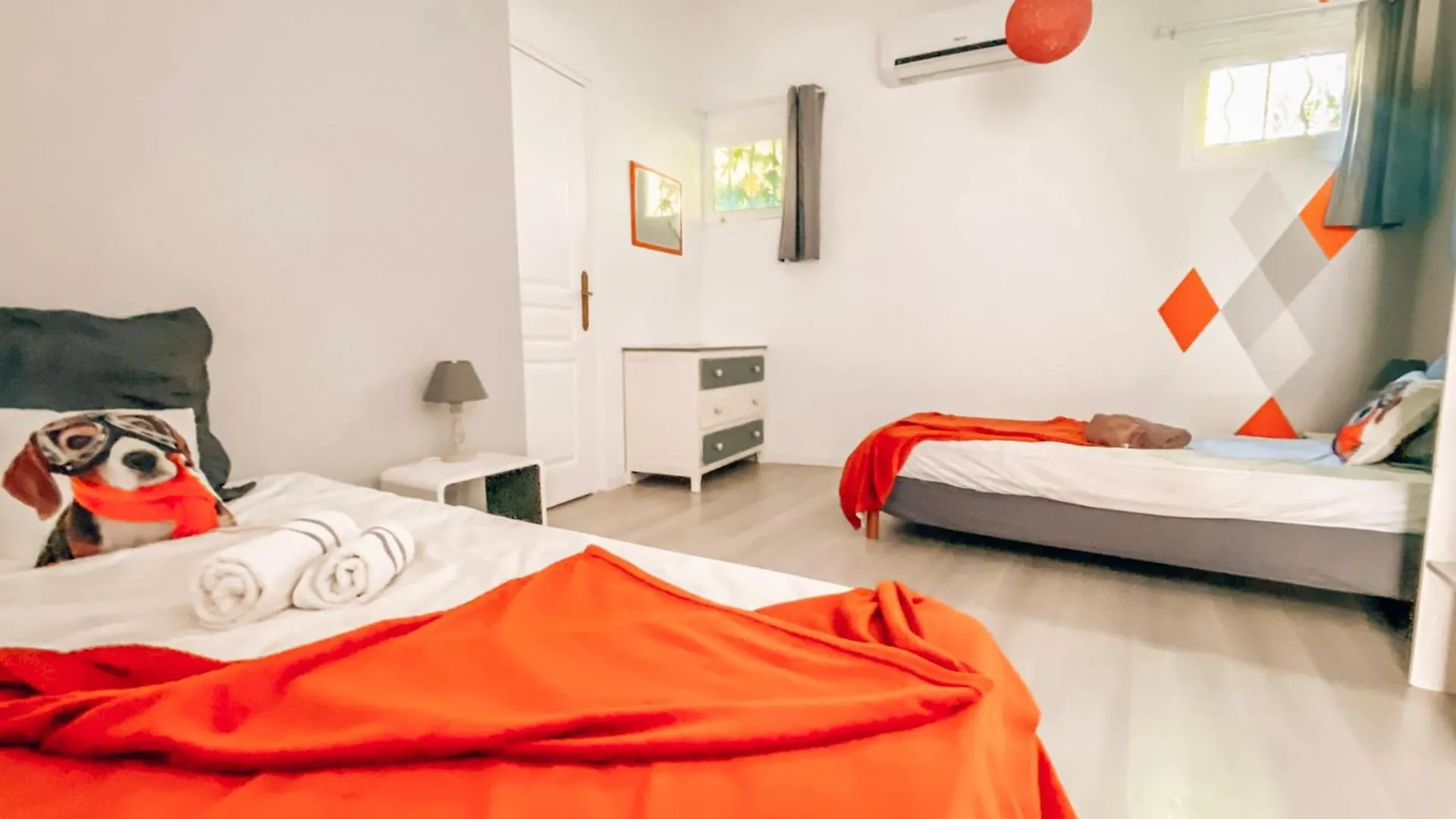 Reve D'Azur, 2 Chambres, Maison Julia En Bord De Mer A La Nartelle, Piscine Partagee, Parking & Terrasse Bbq, Wifi Et Draps Inclus Plage A Pied Sainte-Maxime